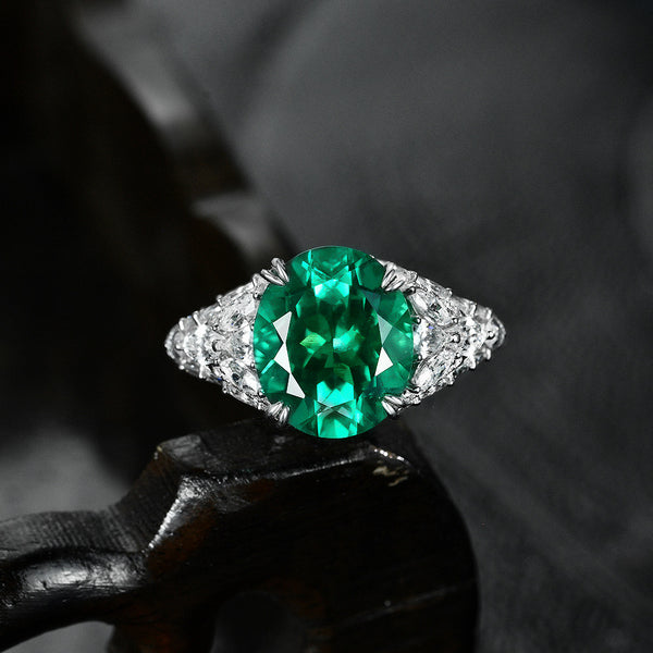 Eternal Emerald Ring