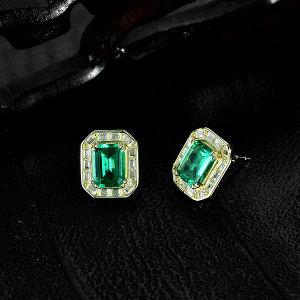 Emerald Elegance Earring